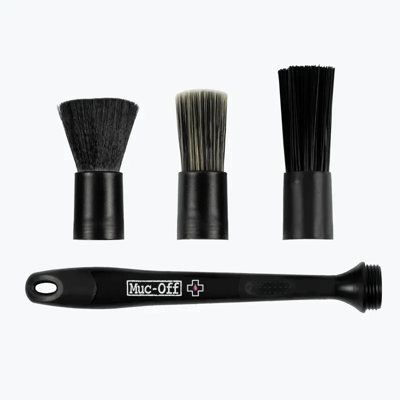 Muc-Off 3-in-1 Detailing Brush Set in Black