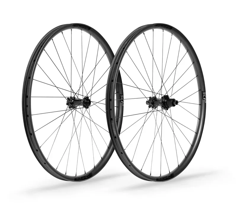 FSA NS SC i30 Carbon 29in MTB Wheelset in Black