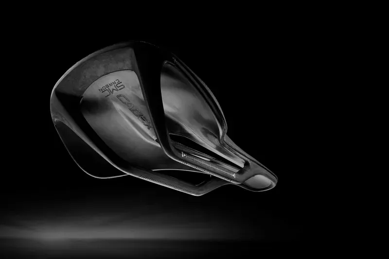 Cadex Amp 3D Saddle in Black-3