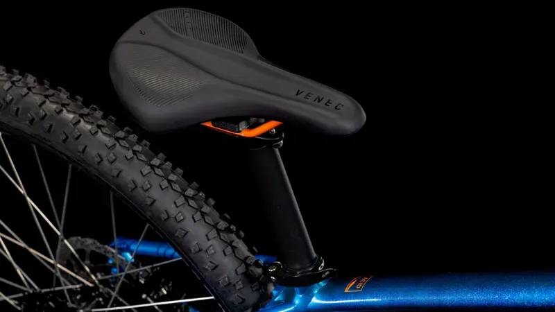 Cube Acid 260 Disc Kids Bike in Actionteam-4