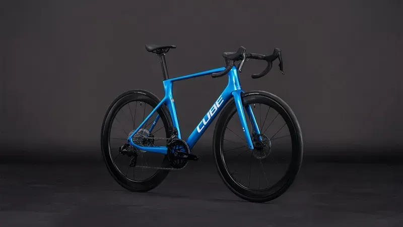 Cube Agree C:62 Ex Road Bike in Topas Blue/White-1