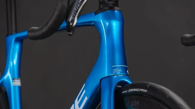 Cube Agree C:62 Ex Road Bike in Topas Blue/White-6