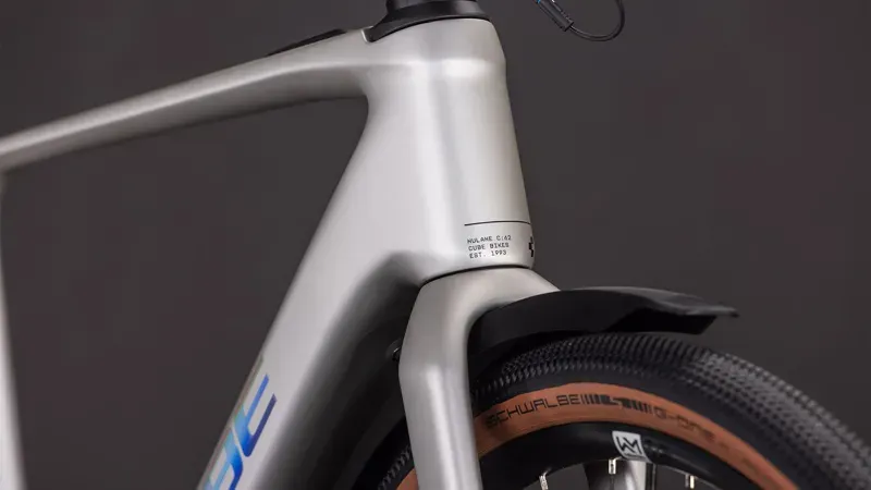 Cube Nulane Hybrid C:62 Race 400x FE E-Gravel Bike in Sleek Grey/Prism-6