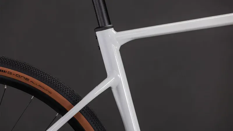 Cube Nuroad EX Gravel Bike in Cotton/Grey-5