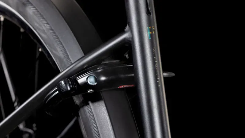 Cube Supreme Hybrid Pro 625 City E-Bike In Black/Spectral-6