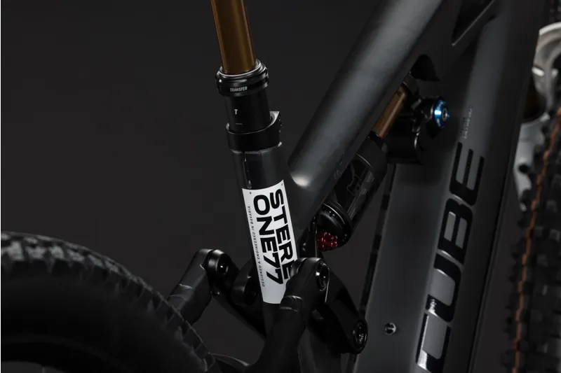 Cube Stereo Hybrid ONE77 HPC AT 800 eMountain Bike in Carbon/White-8
