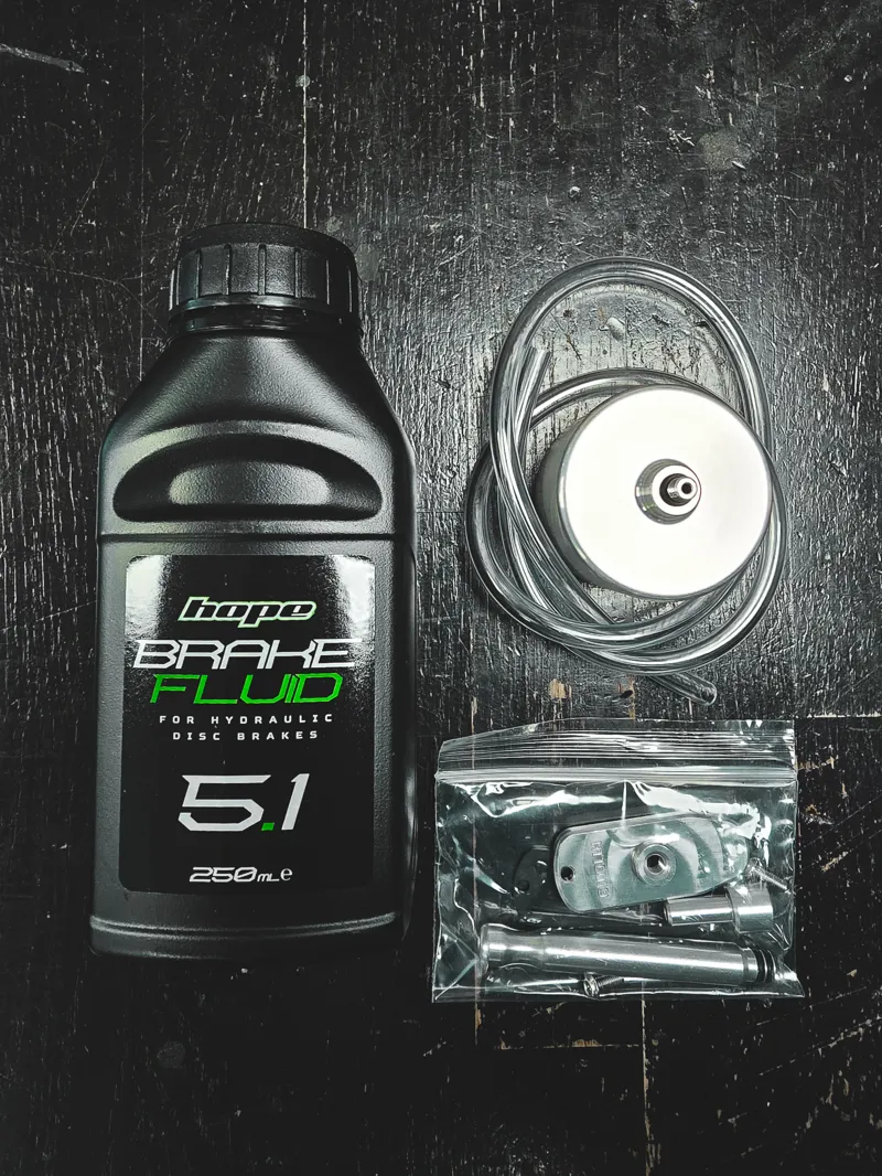 Easy Brake Bleed Kit - Tech 4