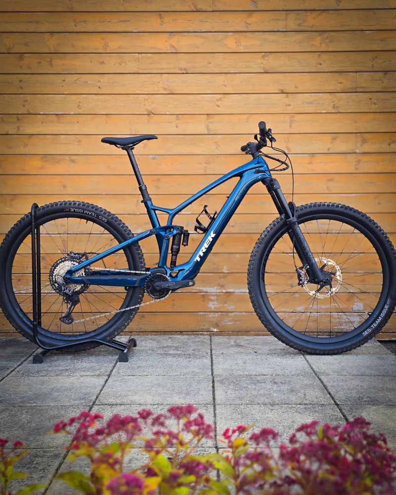 Trek Fuel EXE 9.8 XT Large Used-1