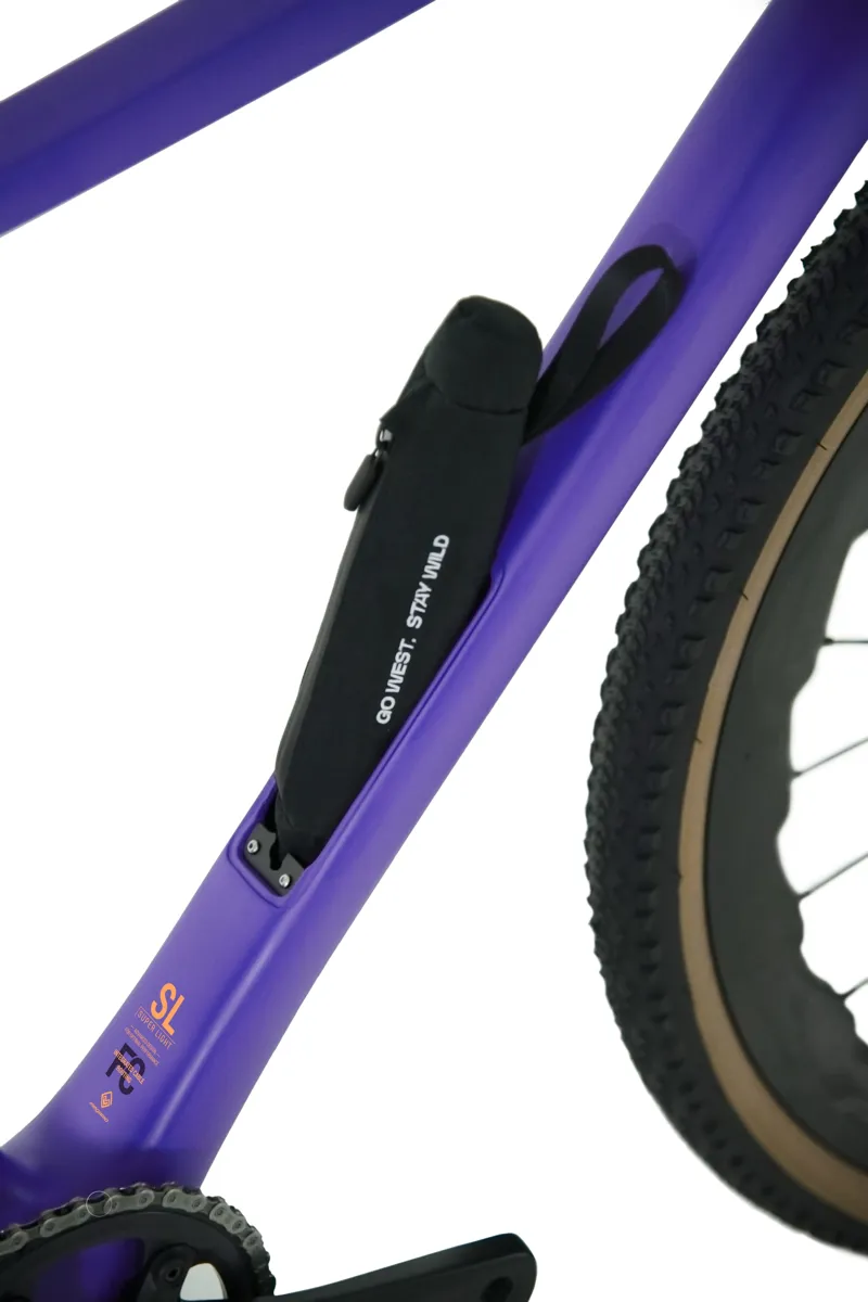 Megamo West 01 2026 Malva-3