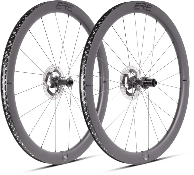 ERE Explorator CCR45 Carbon Wheelset