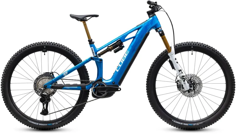 Cube Stereo Hybrid ONE44 HPC AT 800 eMountain Bike in Actionteam