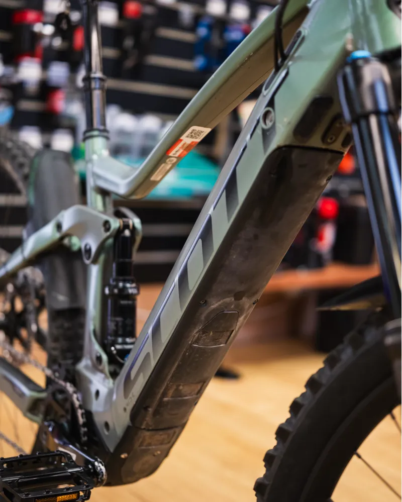 Scott Genius 920 eRide Medium Pre-Owned-3