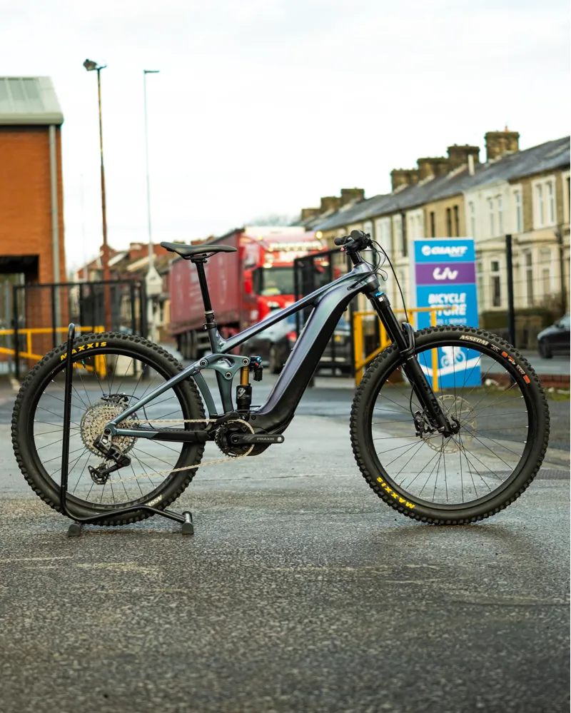 Giant Reign E+1 Medium 2025 Ex-Demo-1