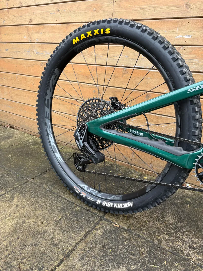 Yeti Cycles SB140 29er Emerald Green Small Ex-Demo-6