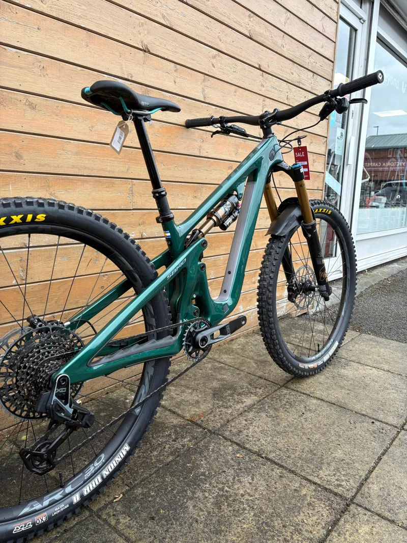 Yeti Cycles SB140 29er Emerald Green Small Ex-Demo-1