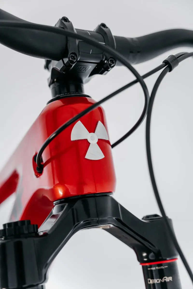 Nukeproof Giga 297 Carbon Pro T Red M-3