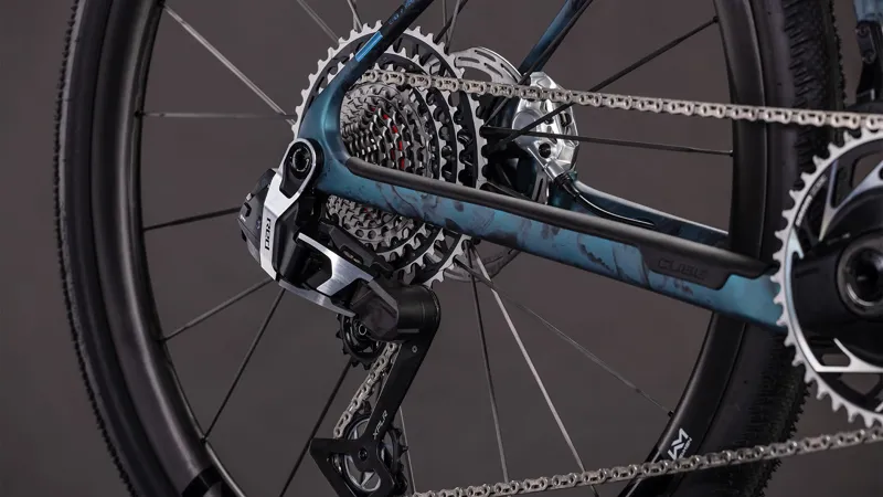 Cube Nuroad C:62 SLT 2026 ROYALGREEN / FUME-3