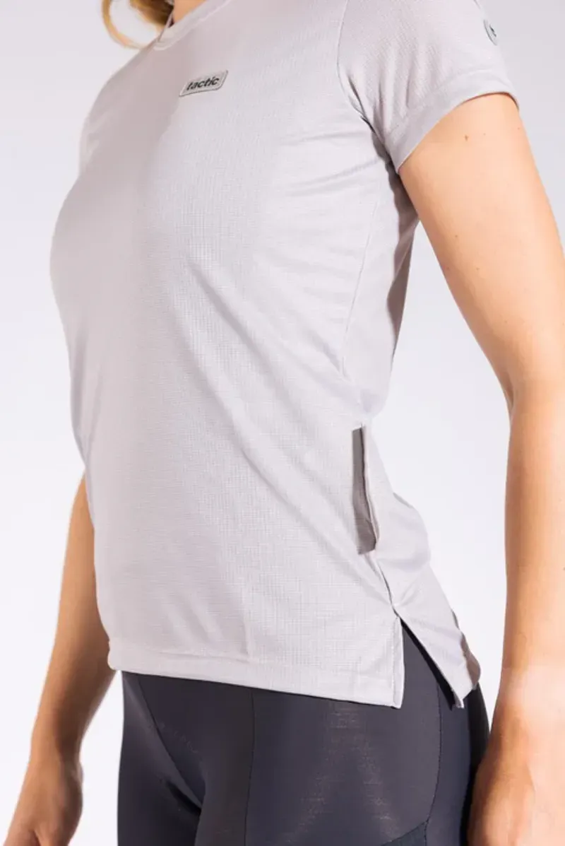 Tactic Sport Women's Nomad Essence T-Shirt in Grey-4