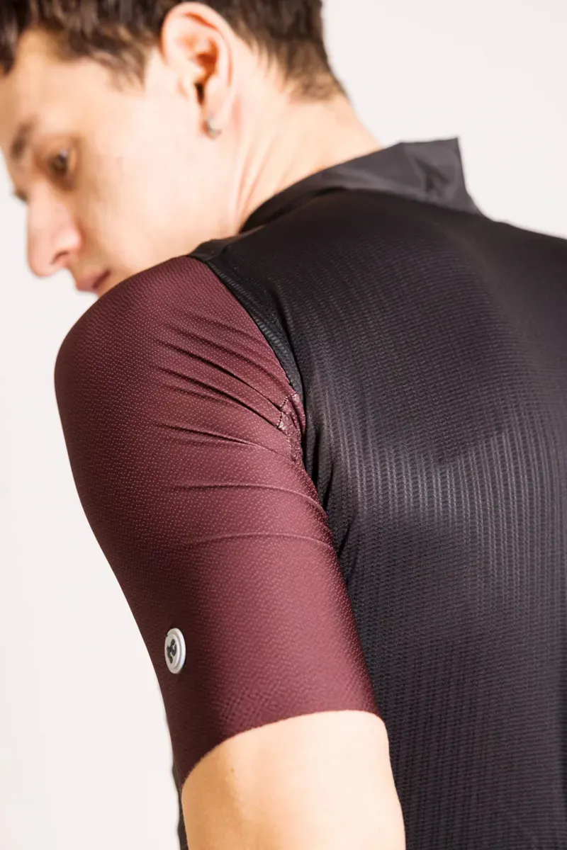 Tactic Sport Skurt Windproof Gilet in Black-6